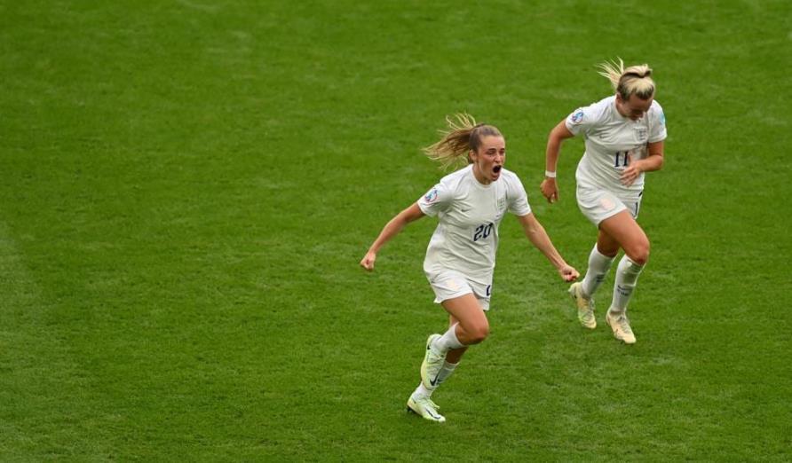 英格兰女足加时赛2-1德国队，首次夺得欧洲杯冠军。观众创纪录(2)
