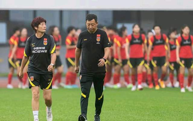 中国女足通过国内联赛与球员留洋双重发展 自信与技能都在提升(10)