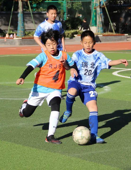 2022年南京市瑞金北村小学“幸福杯”校园足球联赛圆满结束(1)