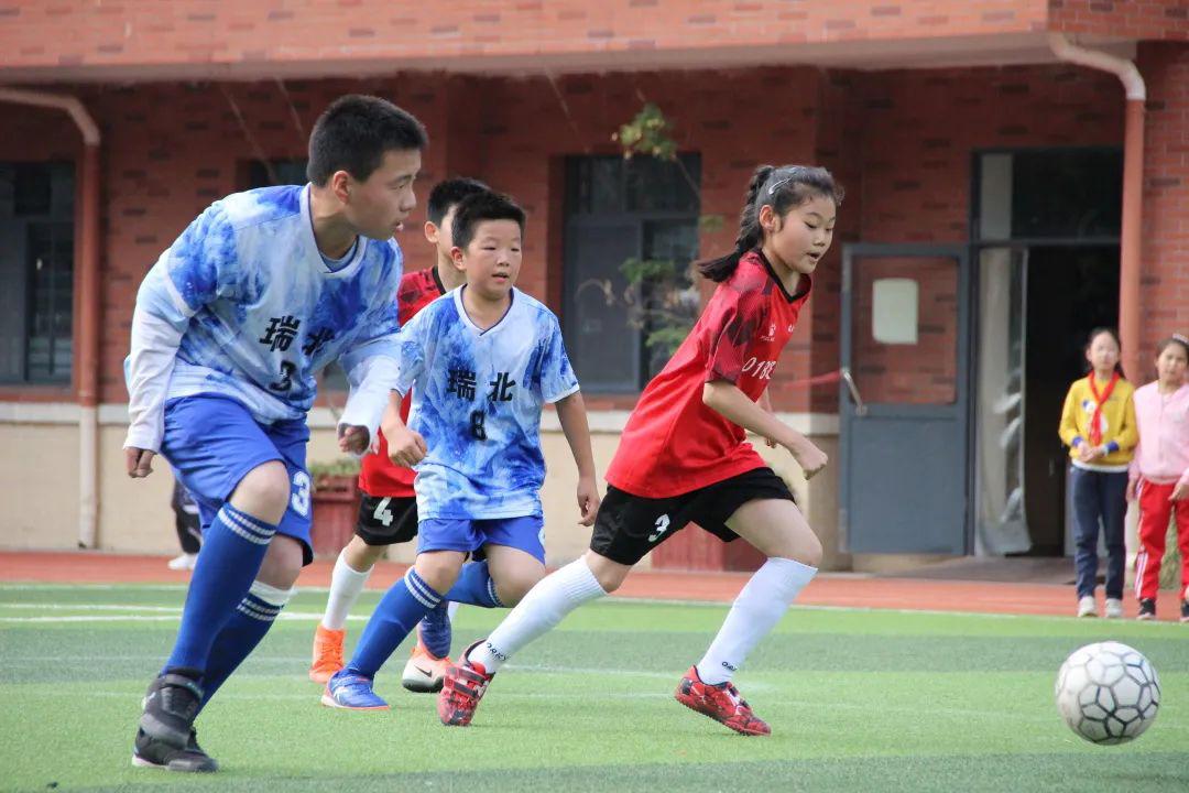 2022年南京市瑞金北村小学“幸福杯”校园足球联赛圆满结束(7)