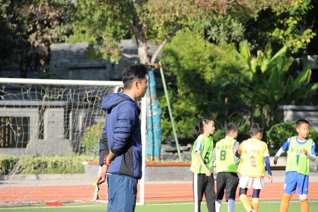 2022年南京市瑞金北村小学“幸福杯”校园足球联赛圆满结束(15)