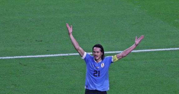 本该力压韩国晋级！乌拉圭连遭误判出局，苏亚雷斯怒斥国际足联(3)