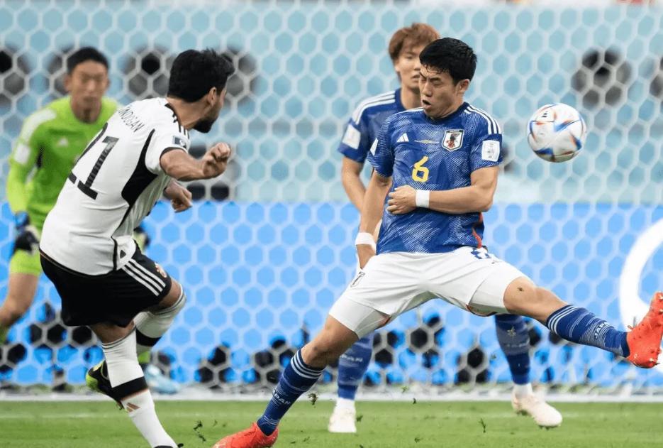 世界杯：日本VS克罗地亚，日本出线创造奇迹，能否延续奇迹之旅(3)