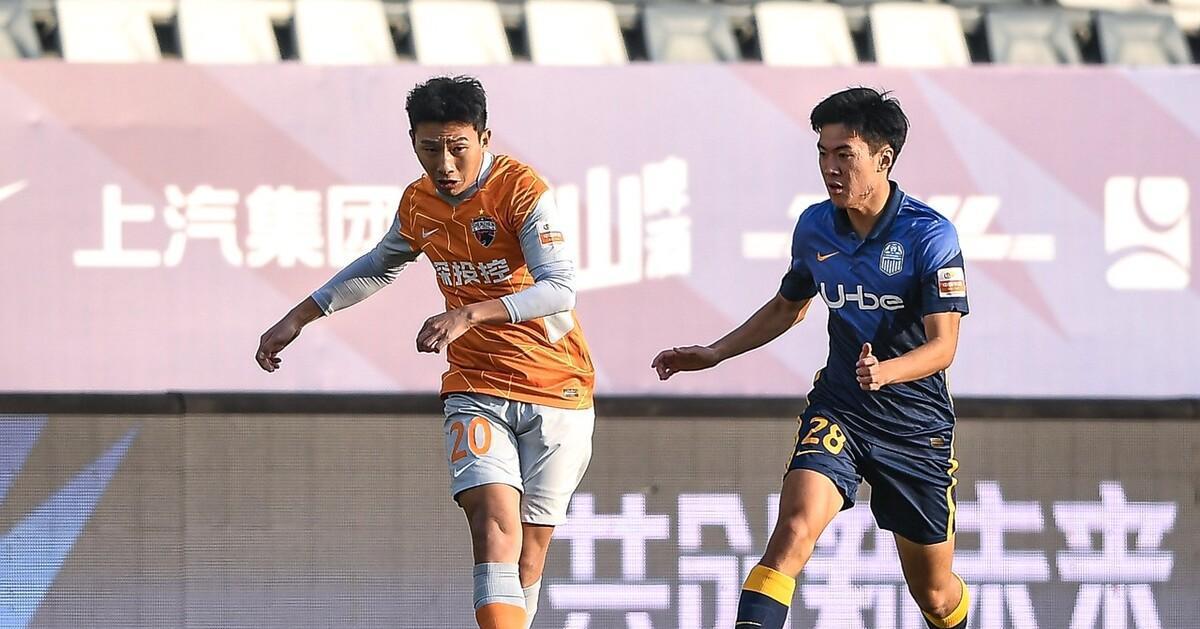 中超-广州城3-0取胜深圳队斩获2连胜，提前1轮完成保级(3)