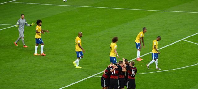 2014年真正标志着巴西退步的比赛，不是那场7: 1，而是那两场平局(1)