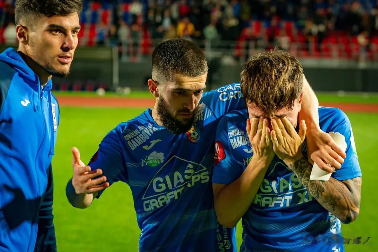 图评丨这是一个悲伤的故事！

罗马尼亚球队特尔戈维什泰钦迪亚自从4年前升入罗马尼(2)
