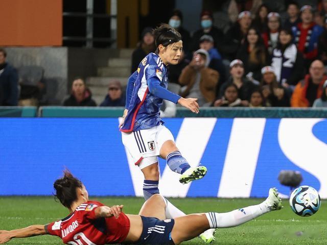 日本2:0哥斯达黎加，两支球队很不开心！
1:西班牙！
C组的4支分别是西班牙、(1)