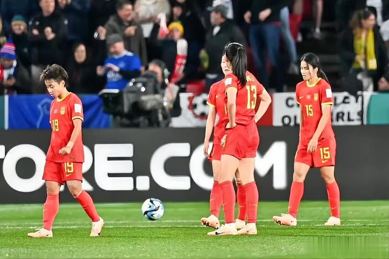 女足世界杯，中国女足1胜2负，大家充分认识了三个人

1、张琳艳
中国队边路“小(1)