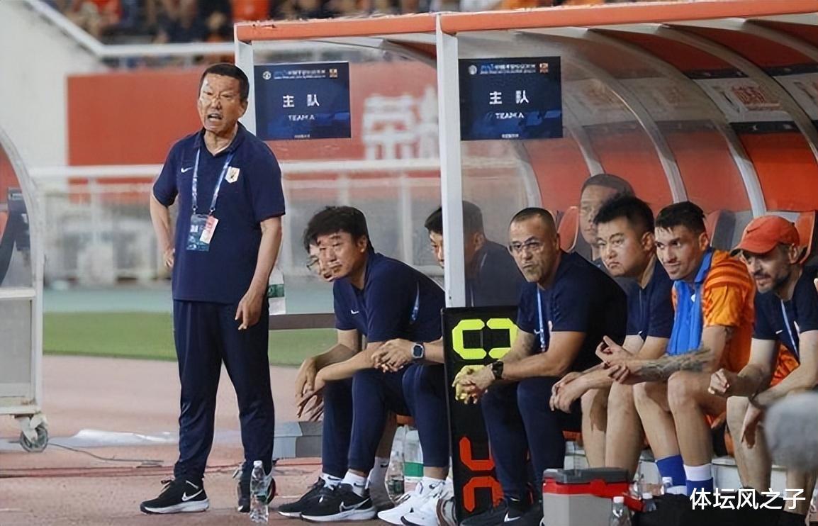 泰山队功勋教练回归，暗示鲁能将会接管球队，济南文旅迟早会退出(1)