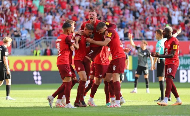 德乙第3轮：汉堡3-0送赫塔全败垫底 韩国U20新星首球威斯巴登1-0(1)