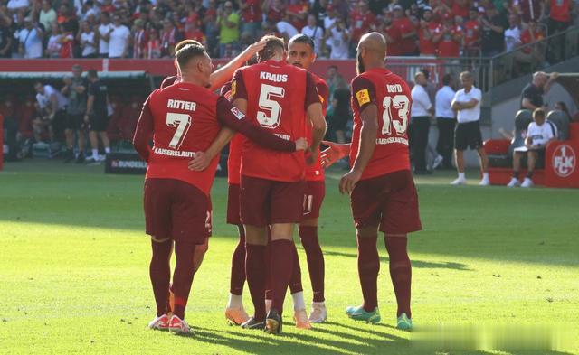 德乙第3轮：汉堡3-0送赫塔全败垫底 韩国U20新星首球威斯巴登1-0(7)