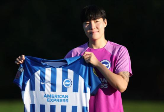 [官方]又一位韩国女足传奇人物在英格兰继续她的生活！(1)