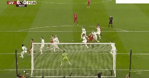 【英超】利物浦0比0曼联 奥纳纳多次救险达洛特染红(1)