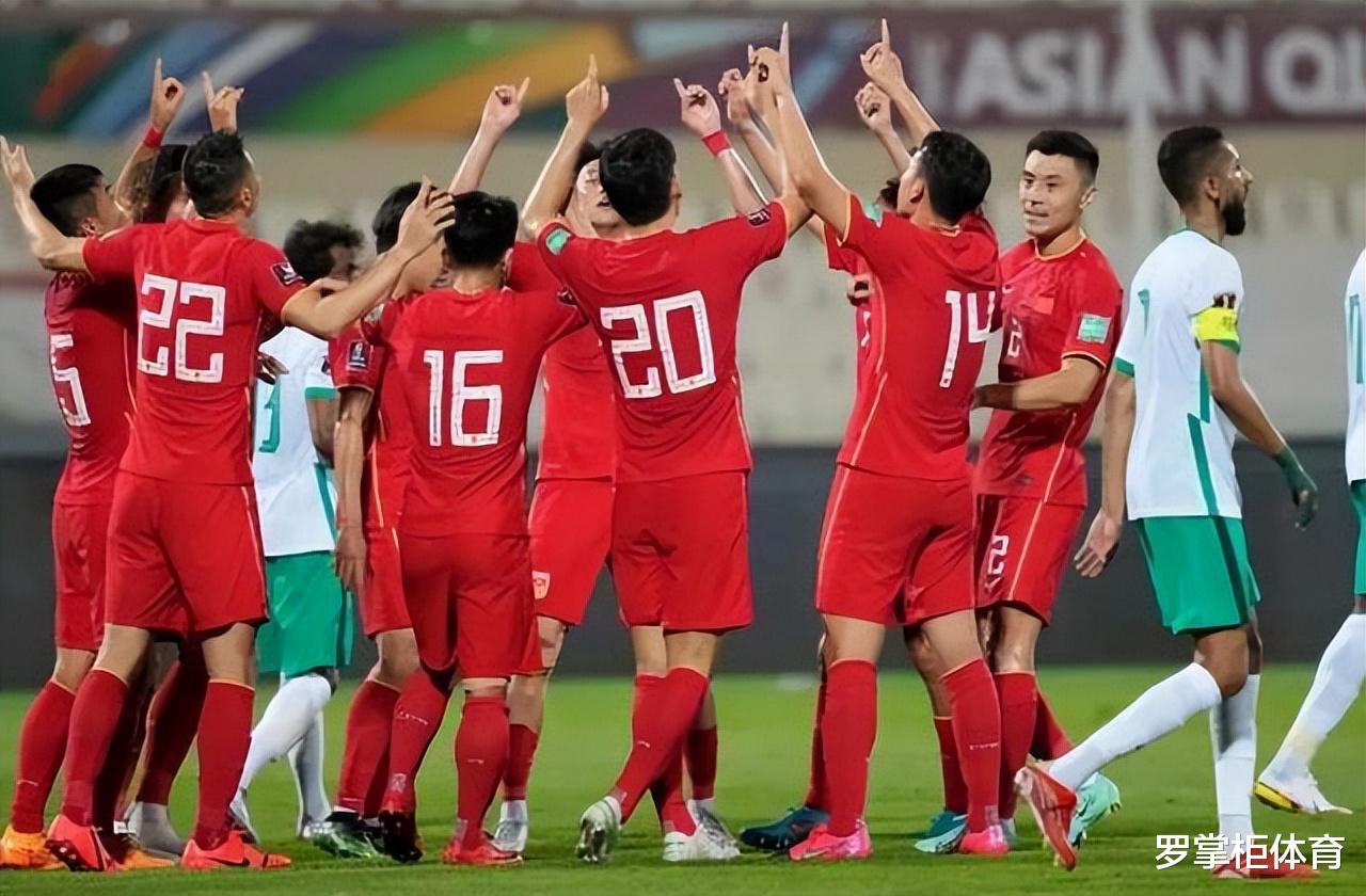 喜讯！中国男足两大新星同时官宣加盟欧洲顶级联赛球队，值得期待(3)
