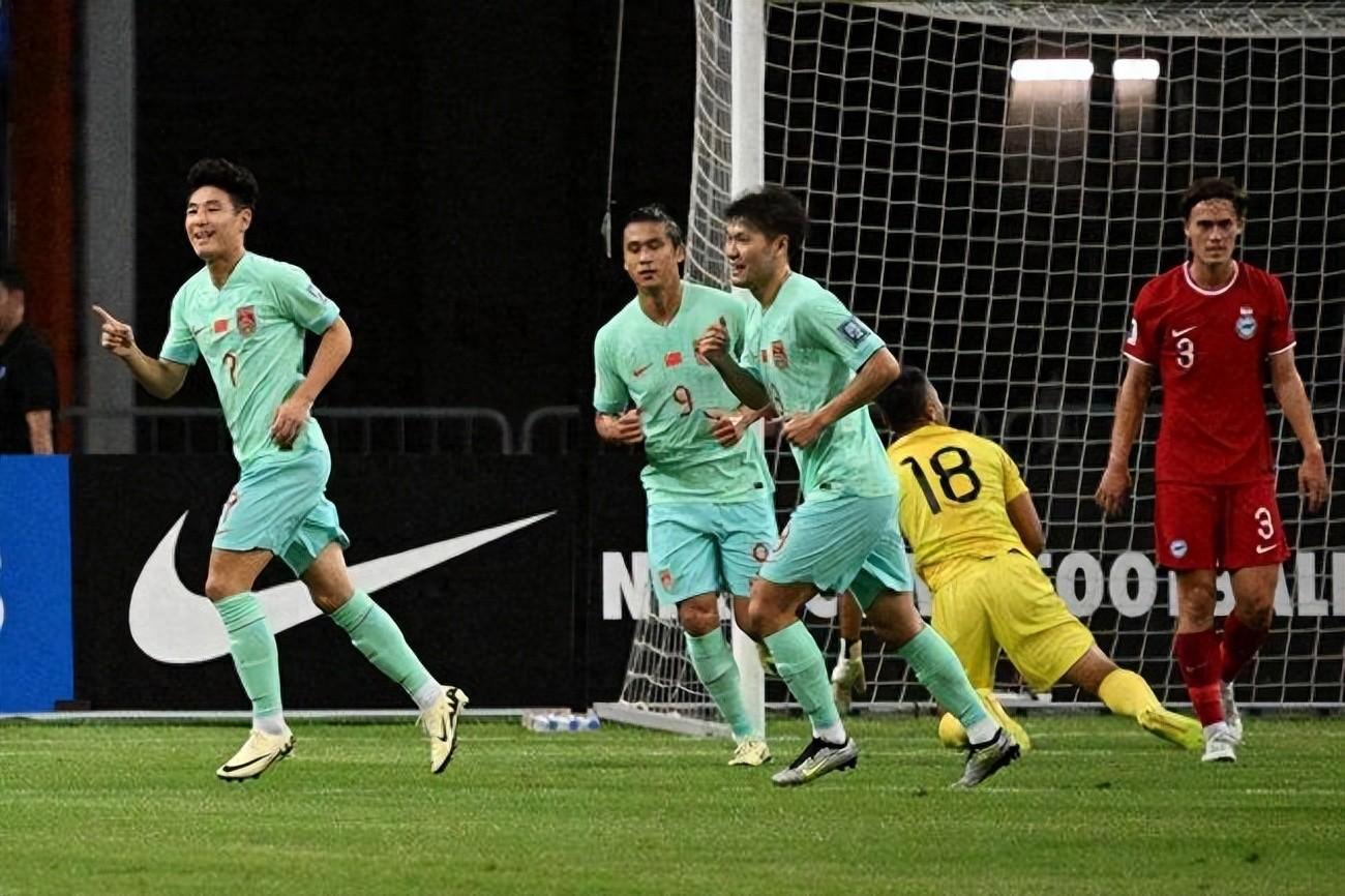 武磊点球能力超过马拉多纳，如果在阿根廷就是梅西之后第三代球王(1)